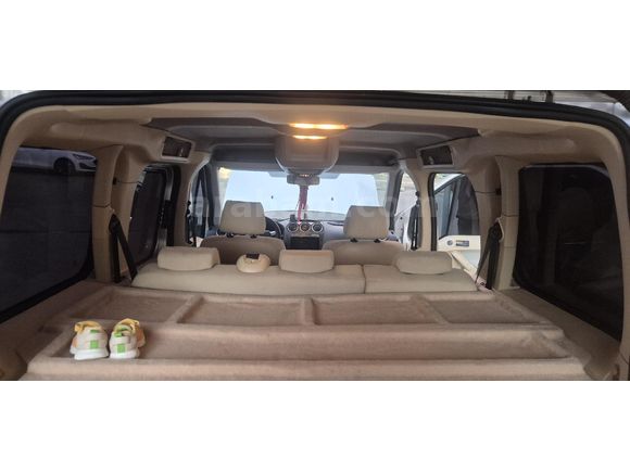 Sahibinden Ford Tourneo Connect 110PS 2010 Model