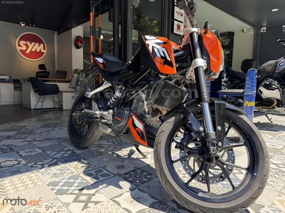 Motoart tan 2016 Ktm Duke 15