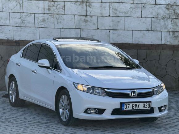 Sahibinden Honda Civic 1.6i VTEC Eco Elegance 2012 Model 