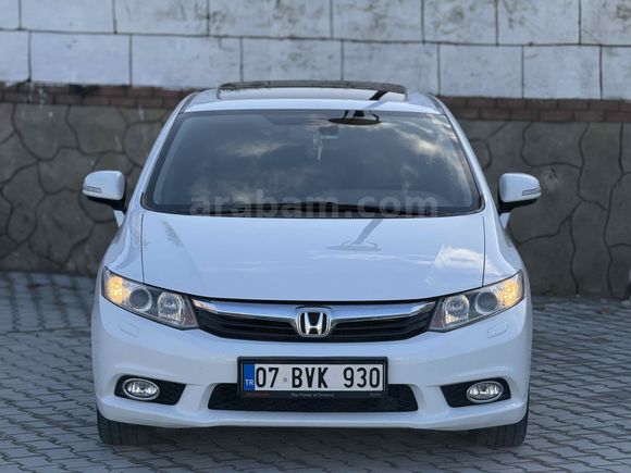 Sahibinden Honda Civic 1.6i VTEC Eco Elegance 2012 Model 