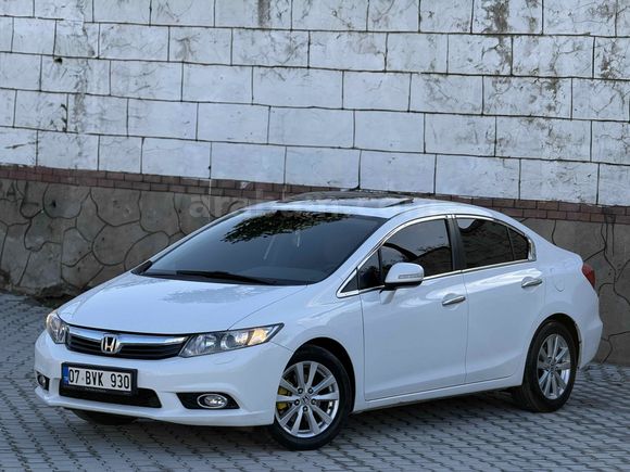 Sahibinden Honda Civic 1.6i VTEC Eco Elegance 2012 Model 