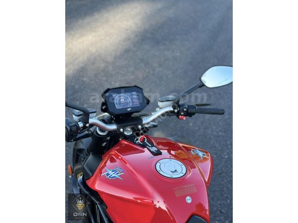 2022 MV AGUSTA BRUTALE 800 ROSSO HATASIZ BOYASIZ 0 KONDİSYONUNDA