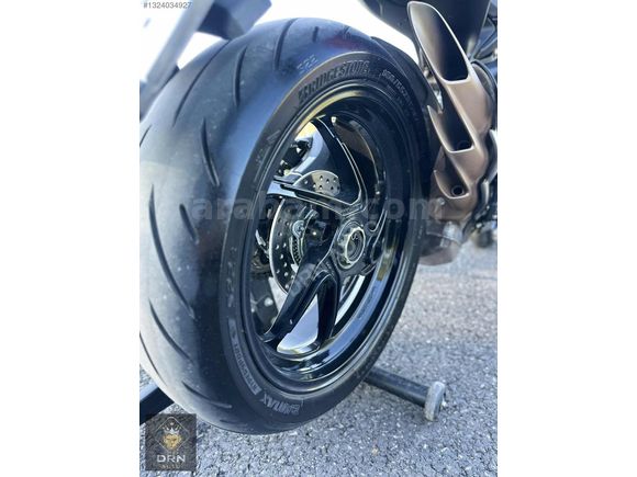 2022 MV AGUSTA BRUTALE 800 ROSSO HATASIZ BOYASIZ 0 KONDİSYONUNDA