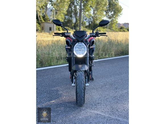 2022 MV AGUSTA BRUTALE 800 ROSSO HATASIZ BOYASIZ 0 KONDİSYONUNDA