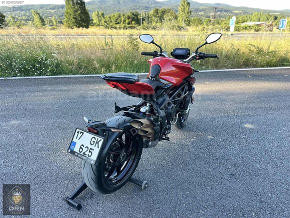 2022 MV AGUSTA BRUTALE 800 ROSSO HATASIZ BOYASIZ 0 KONDİSYONUNDA