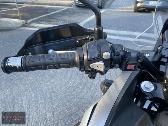"UNIVERSAL MOTORS" 2016 HONDA NC 750 X