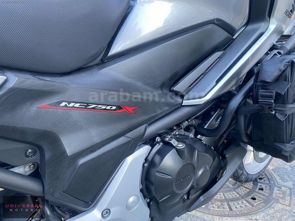 "UNIVERSAL MOTORS" 2016 HONDA NC 750 X