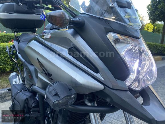 "UNIVERSAL MOTORS" 2016 HONDA NC 750 X