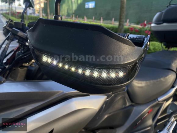 "UNIVERSAL MOTORS" 2016 HONDA NC 750 X