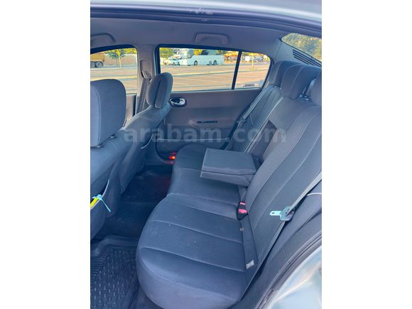 Sahibinden Renault Megane 1.5 dCi dizel 2005 modelDynamique 2005 Model 