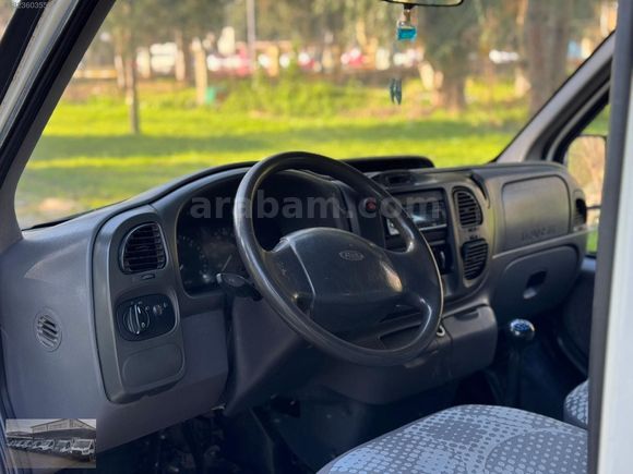 ŞENTÜRK'TEN 2003 MODEL KLİMALI MASRAFSIZ 5+1 280S CAMLI VAN