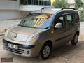 2011 MODEL KANGO 1.5 DCİ PRİVİLEGE 110 LUK 6 İLERİ