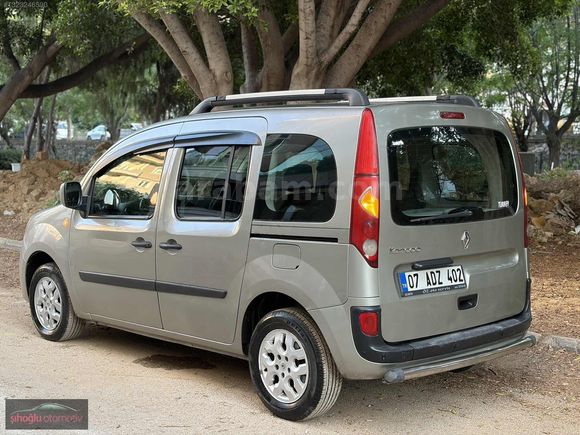2011 MODEL KANGO 1.5 DCİ PRİVİLEGE 110 LUK 6 İLERİ