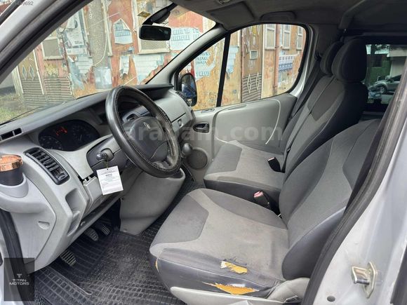 TİTAN MOTORS 2010 TRAFIC MULTİX 2.0 dCi 115 HP 6 İLERİ 5+1 KLİMA