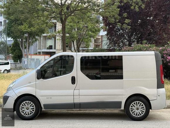 TİTAN MOTORS 2010 TRAFIC MULTİX 2.0 dCi 115 HP 6 İLERİ 5+1 KLİMA