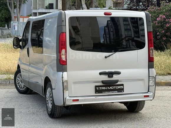 TİTAN MOTORS 2010 TRAFIC MULTİX 2.0 dCi 115 HP 6 İLERİ 5+1 KLİMA