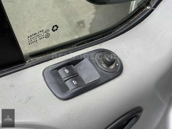 TİTAN MOTORS 2010 TRAFIC MULTİX 2.0 dCi 115 HP 6 İLERİ 5+1 KLİMA