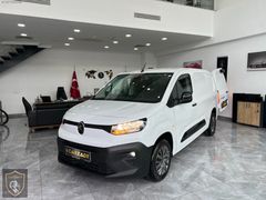 CARZADE'DEN 2025 BERLİNGO 1.5 BLUEHDİ FEEL BOLD 40,000KM BOYASIZ