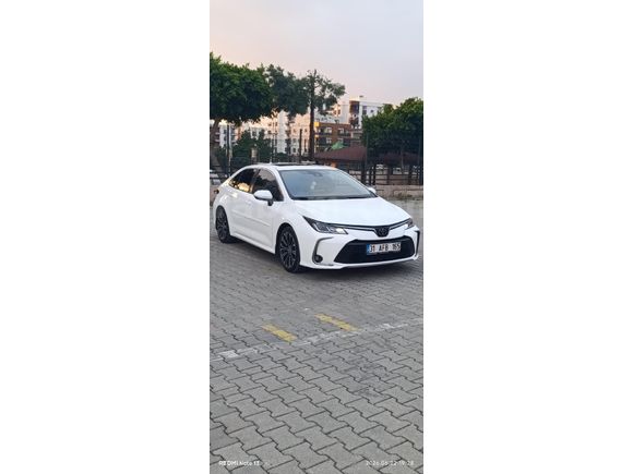 Sahibinden Toyota Corolla 1.6 Flame X Pack 2020 Model  128.000 km Beyaz
