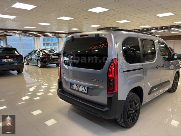 2025 MODEL CİTROEN BERLİNGO CAM TAVAN İLK SAHİBİNDEN