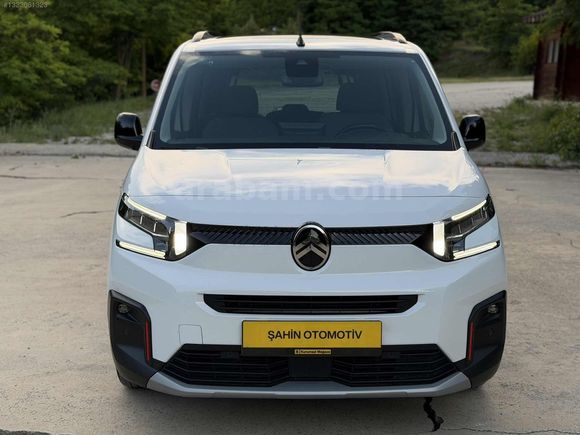 2025 MODEL BERLİNGO OTAMATIK 21 BİNDE SERVİS BAKIMLI CAM TAVANLI