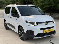 2025 MODEL BERLİNGO OTAMATIK 21 BİNDE SERVİS BAKIMLI CAM TAVANLI