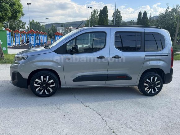 SIFIR GİBİ HATASIZ BOYASIZ BERLİNGO MAX XTR