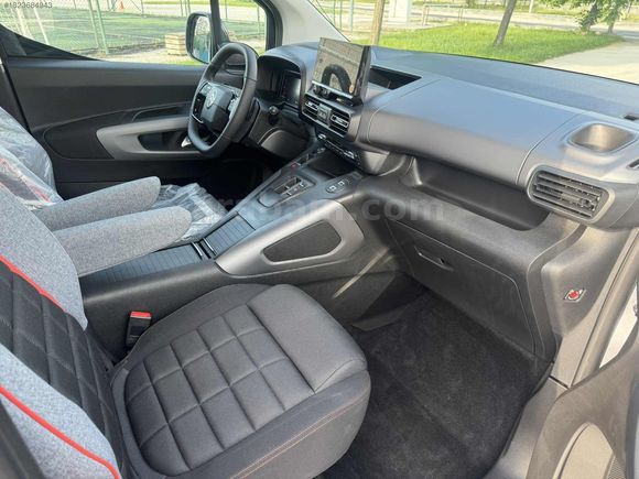 SIFIR GİBİ HATASIZ BOYASIZ BERLİNGO MAX XTR