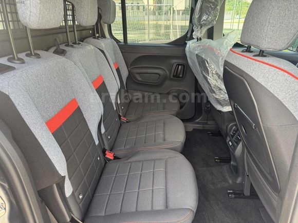 SIFIR GİBİ HATASIZ BOYASIZ BERLİNGO MAX XTR