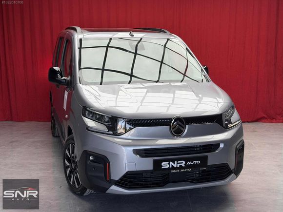 SNR AUTO'DAN 2026 BERLINGO MAX XTR CAM TAVAN EN FULU