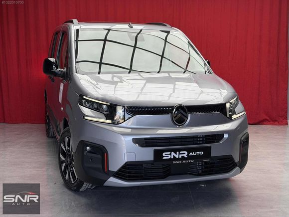 SNR AUTO'DAN 2026 BERLINGO MAX XTR CAM TAVAN EN FULU