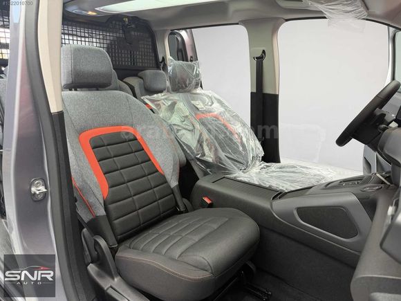 SNR AUTO'DAN 2026 BERLINGO MAX XTR CAM TAVAN EN FULU