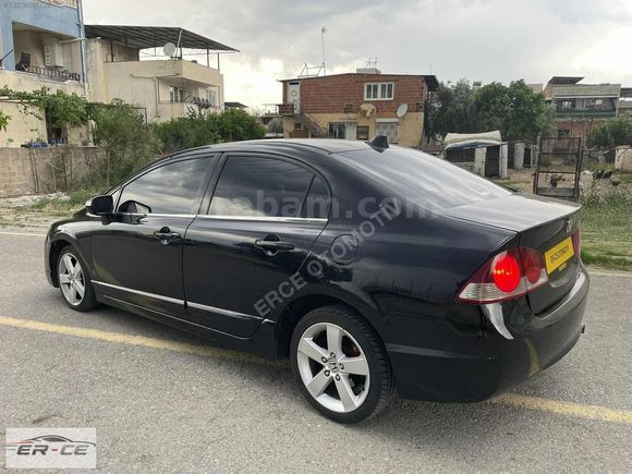 ER-CE DEN DEĞİŞENSİZ HONDA CİVİC