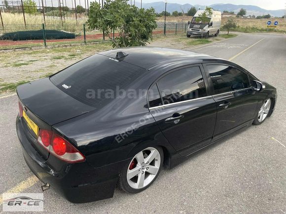 ER-CE DEN DEĞİŞENSİZ HONDA CİVİC