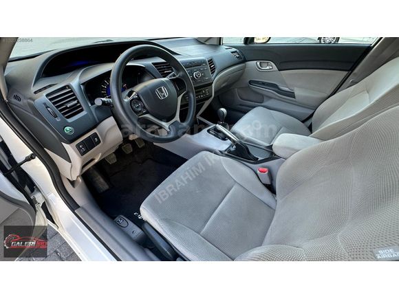 2016 MODEL HONDA CİVİC 1.6 İ VTEC ECO DREAM EMSALSİZ 50 BİN DE