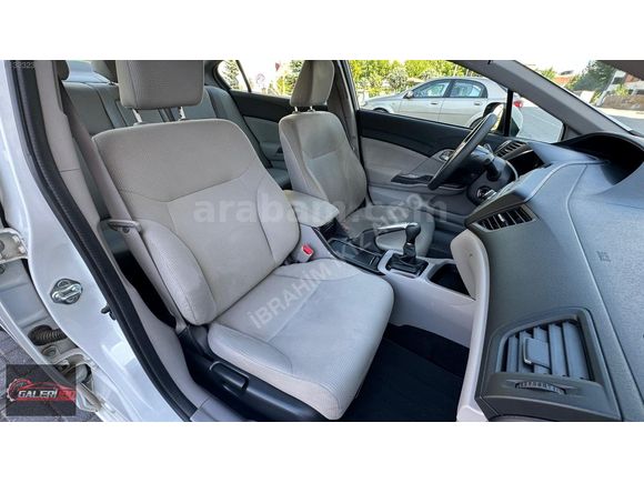2016 MODEL HONDA CİVİC 1.6 İ VTEC ECO DREAM EMSALSİZ 50 BİN DE