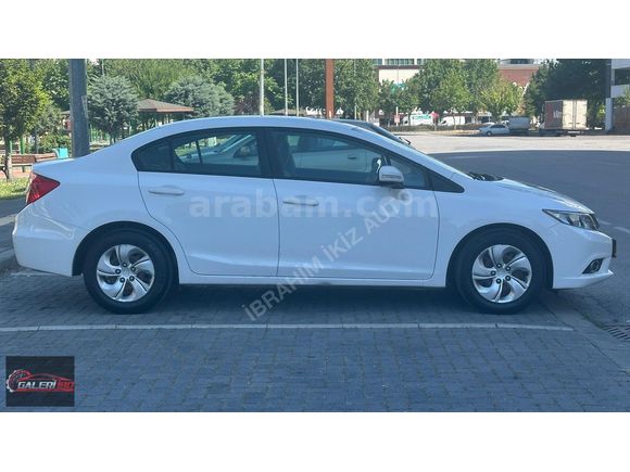 2016 MODEL HONDA CİVİC 1.6 İ VTEC ECO DREAM EMSALSİZ 50 BİN DE