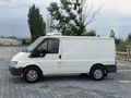 Sıfır motorlu extralı fort transit önden çekişli Tavan klımalı