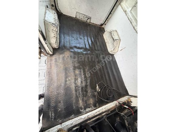 Sıfır motorlu extralı fort transit önden çekişli Tavan klımalı