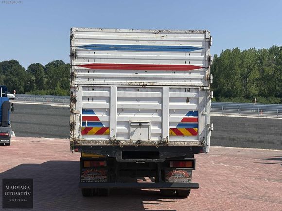 2004 MODEL FORD 2520 L