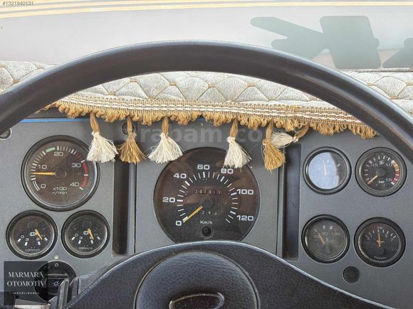 2004 MODEL FORD 2520 L