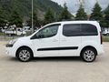 AUTO İFÖ'DEN 2013 BERLİNGO CAM TAVAN HATASIZ DÜŞÜK KM