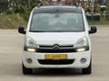 AUTO İFÖ'DEN 2013 BERLİNGO CAM TAVAN HATASIZ DÜŞÜK KM