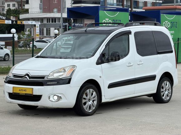 AUTO İFÖ'DEN 2013 BERLİNGO CAM TAVAN HATASIZ DÜŞÜK KM