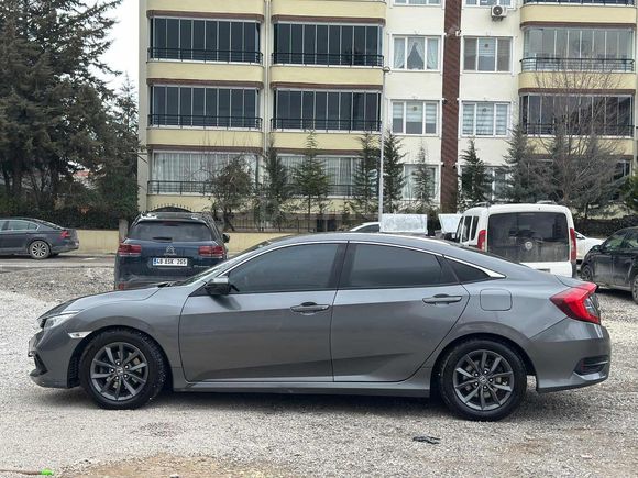 Honda Civic Temiz ve Masrafsız