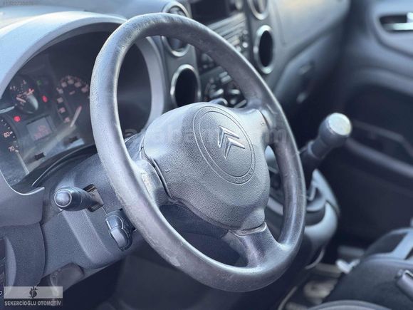 ŞEKERCİOĞLU AUTO"DAN 2011 BERLİNGO 1.6HDİ 92HP BAKIMLI