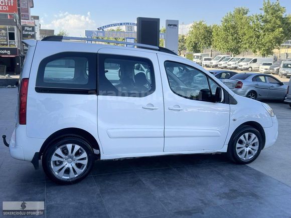 ŞEKERCİOĞLU AUTO"DAN 2011 BERLİNGO 1.6HDİ 92HP BAKIMLI