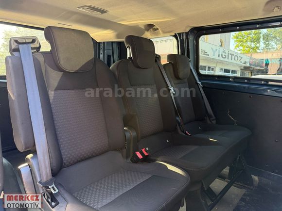 BURSA MERKEZ OTOMOTİV 2021 FORD CUSTOM DELUXE CAMLIVAN 160BİN