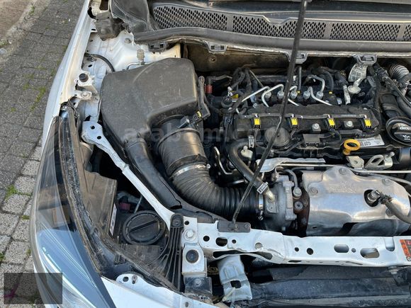 DİZEL OTOMATİK ÇOK AZ HASARLI ASTRA