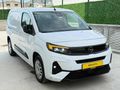 DMR AUTO 2024 OPEL COMBO 1.5 DİZEL ULTİMATE XL MANUEL VİTES